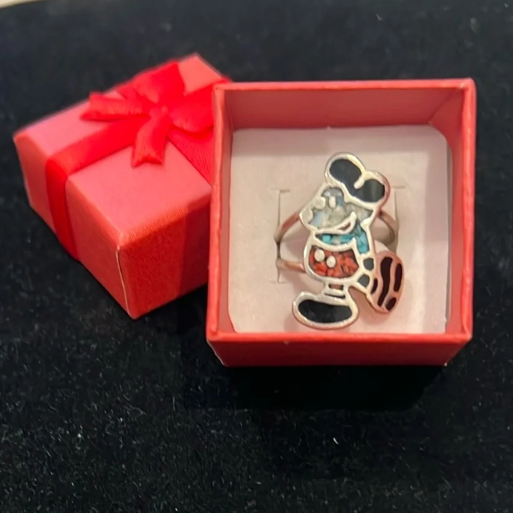 Vintage Zuni Sterling Silver Stone Chip Inlay Mickey Mouse Ring - Picture 2 of 5